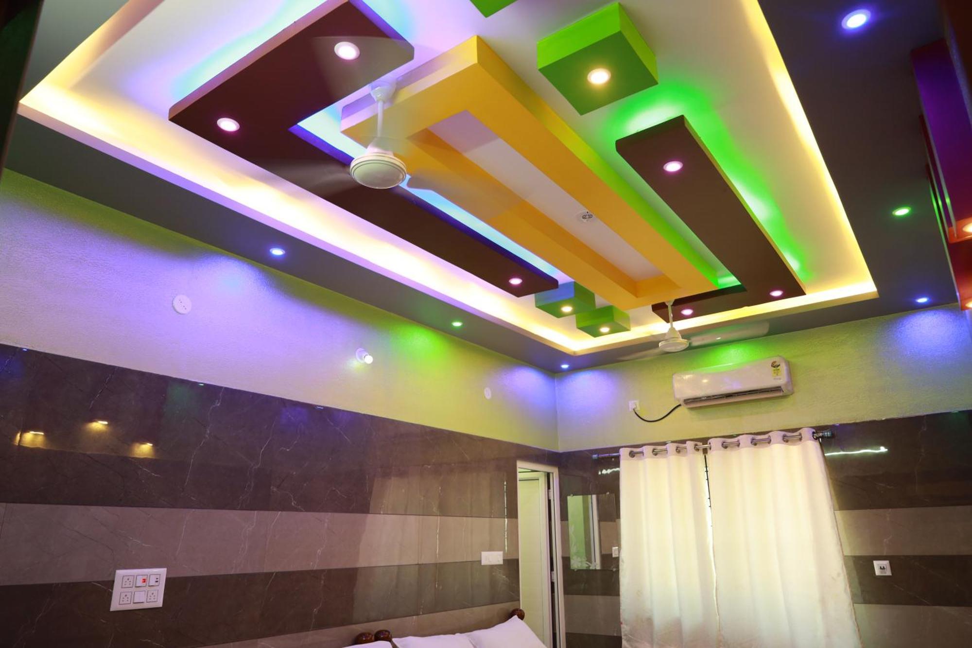 Rv Residency Hotel Wodapatti Buitenkant foto