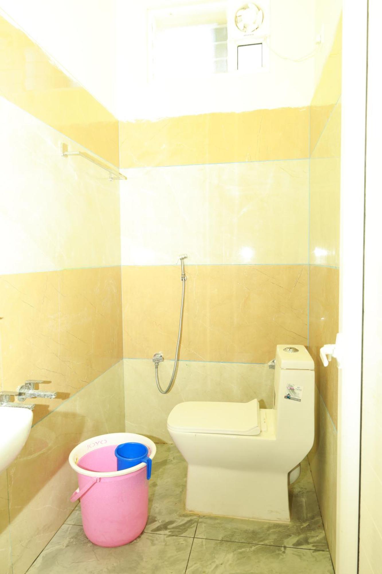 Rv Residency Hotel Wodapatti Buitenkant foto